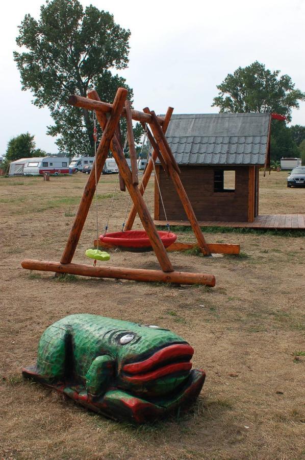 Camping Rogowo Mrzeżyno Buitenkant foto
